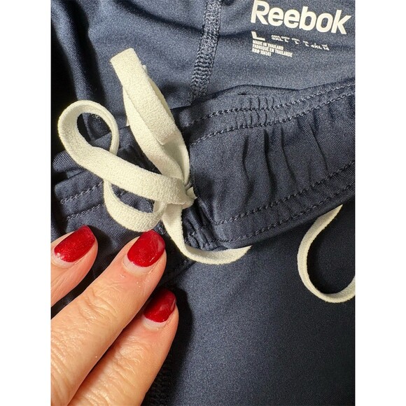 Reebok Men's Athletic Shorts Size L Navy Blue Mesh Side Panels - Picture 6 of 7